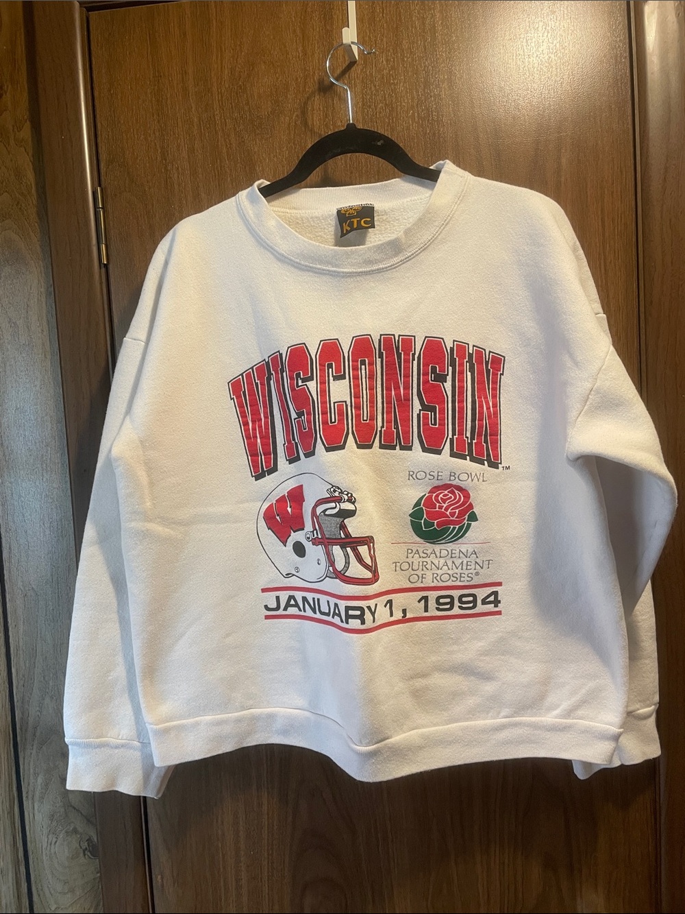 1994 Wisconsin Badgers 🦡 Sweatshirt with Gold KTC Tag Rose Bowl